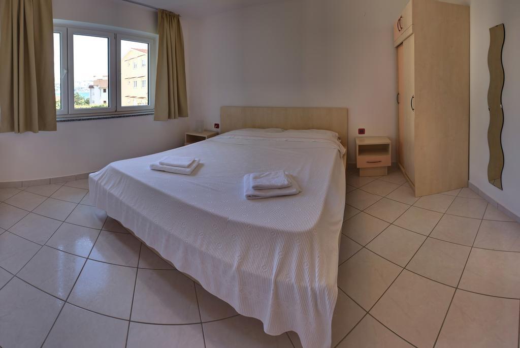 Vis A Vis Apartments Башка Экстерьер фото