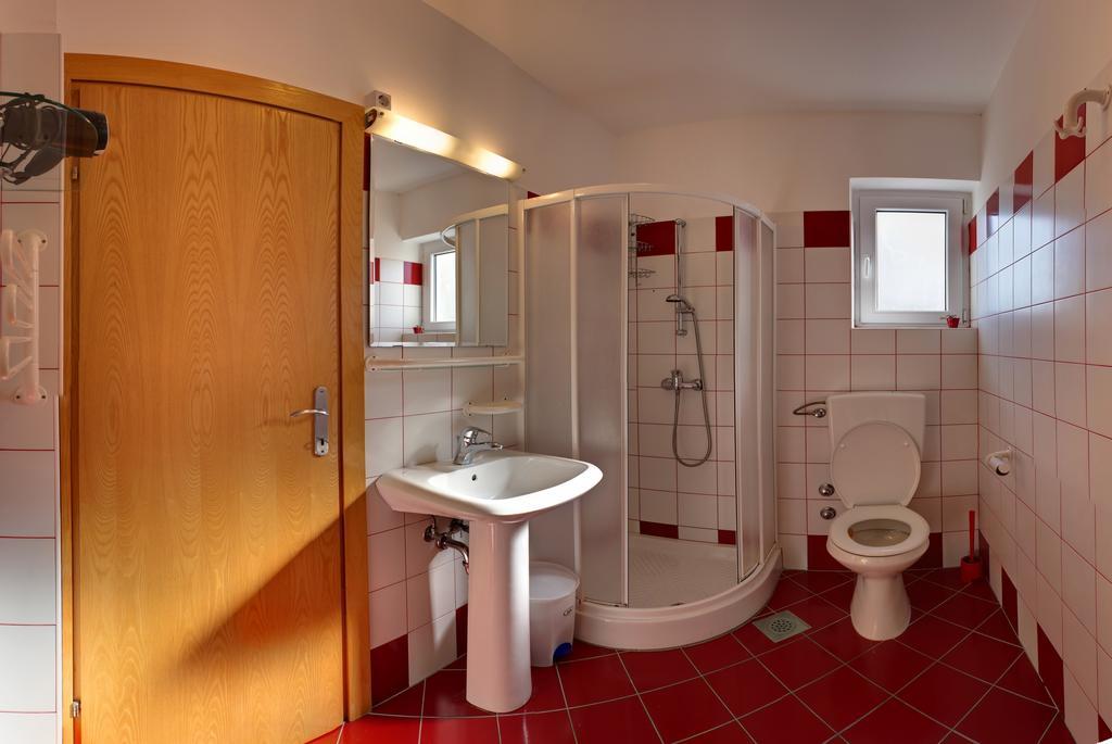 Vis A Vis Apartments Башка Экстерьер фото